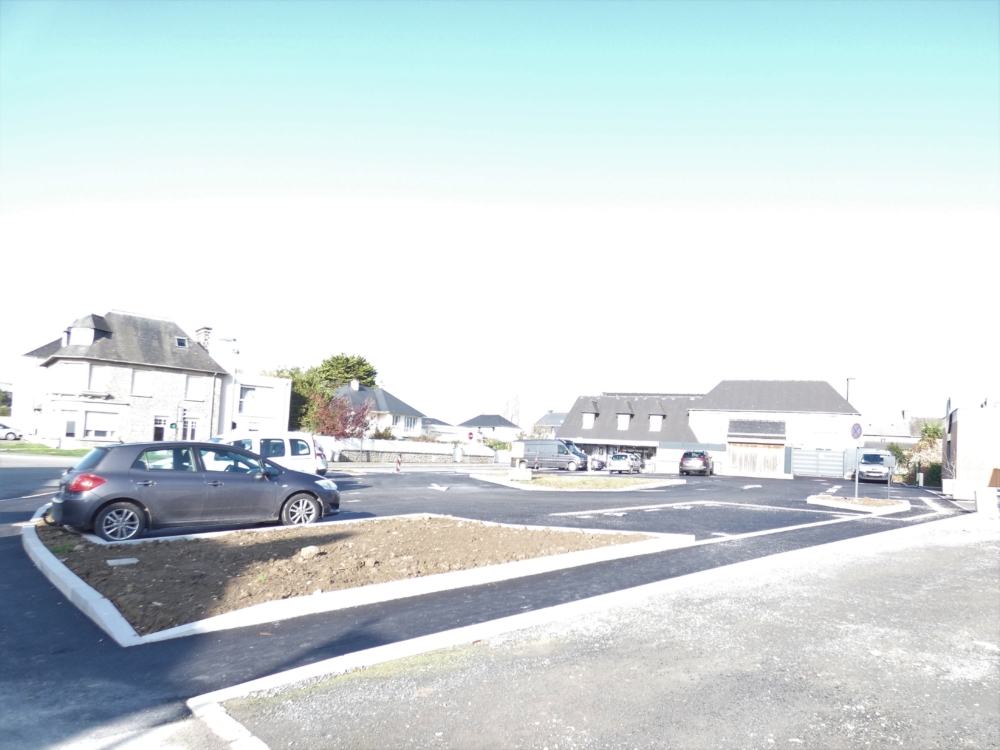 Aménagement de la Place Joseph Pécro. Aménagement de la Place Joseph Pécro.
