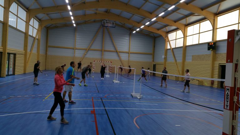 l’Association Sportive de La Gouesnière crée une section Badminton