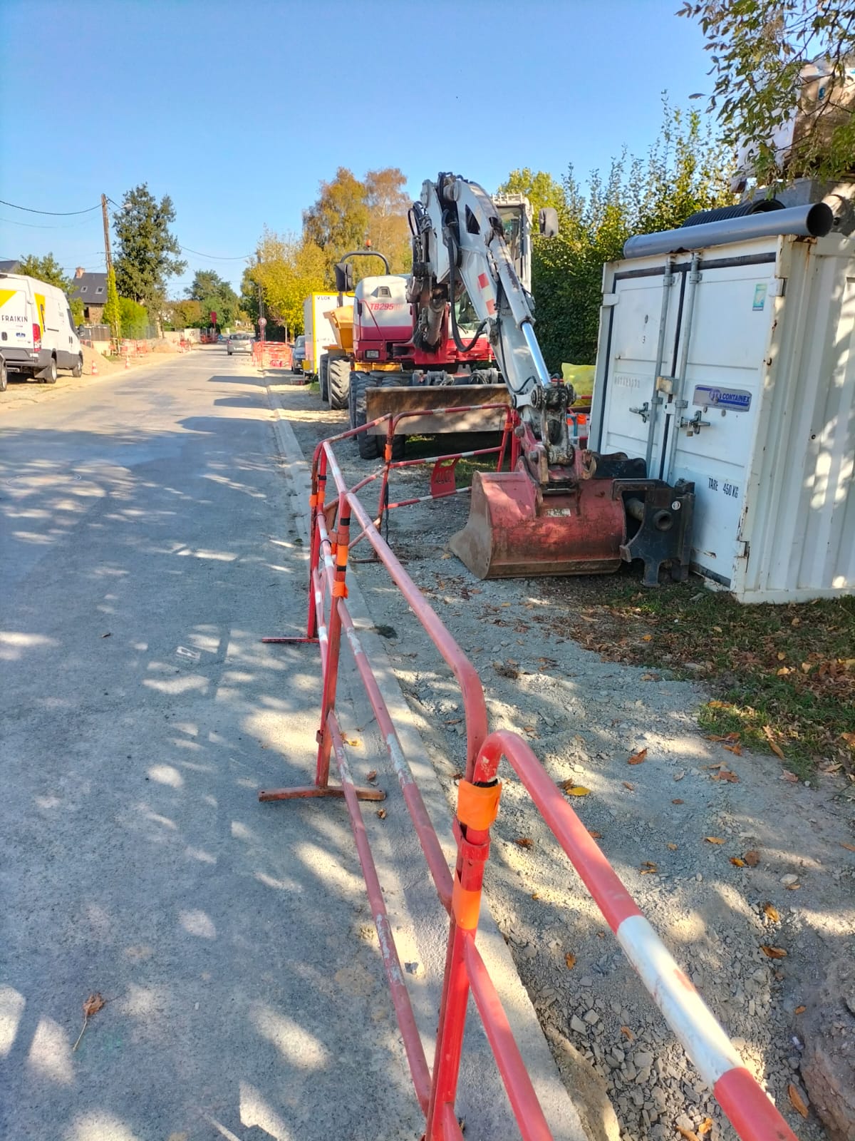 TRAVAUX EN COURS CHEMIN DES PINS